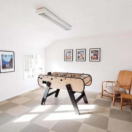 Hébergement de vacances La Donaclaudre - De Groupe En Pleine Nature, Ideal Pour Tous Vos Sejours ! 63 Couchages - 2 Grandes Salles - Salle De Jeux - Cuisine Professionnelle - Accessible Facilement - Localisation Attractive -proche Paris & Saint-Augustin (Seine-et-Marne)